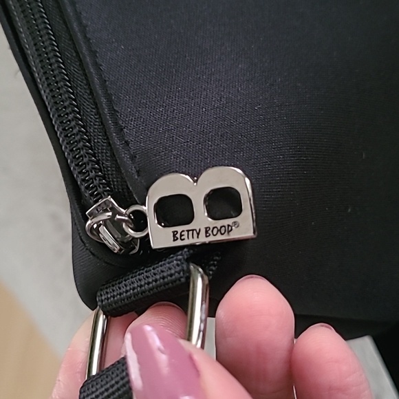 Betty Boop Black Nylon Bag ❤️ - Picture 5 of 8